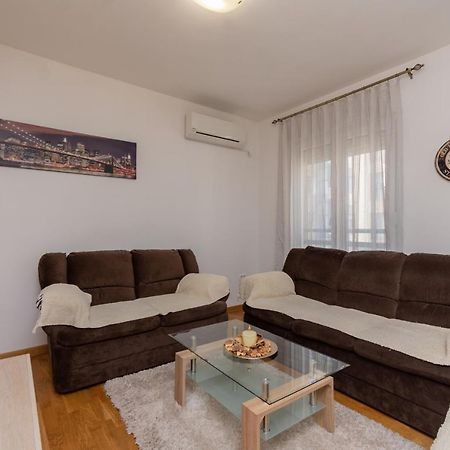 City Compass Apartment 2 Podgorica Exterior photo